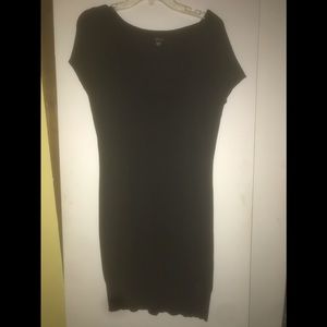 Short sleeve black Guess sweater dress